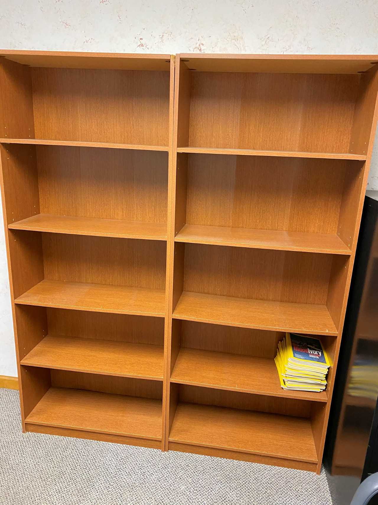 Lot) Desk and (2) Bookcases in (1) Room - PLANT & FACILITY Lot) Desk and (2) Bookcases in (1) Room - PLANT & FACILITY