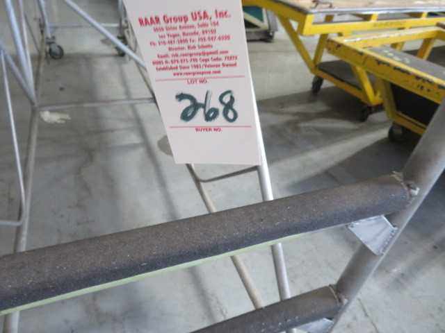 Aluminum Scaffold on Wheels, 10' approx. - MISCELLANEOUS