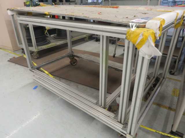 Aluminum Work Table on Wheels, accordion style - MISCELLANEOUS
