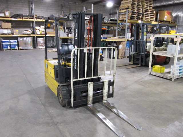 1989 Yale ERP040TDN36SE077 Forklift - FORKLIFTS