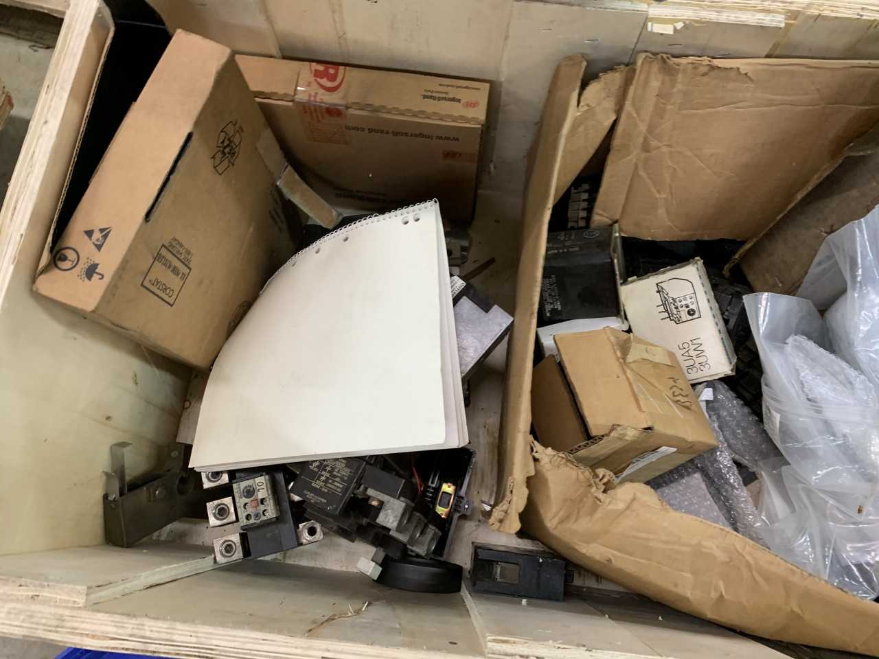 CRATE OF MISC. ELECTRICAL AUTOMATION EQUIPMENT ETC. - ELECTRICAL COMPONENTS