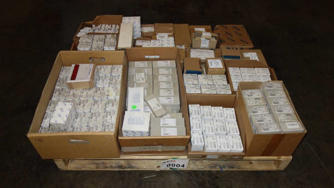 1 PALLET OF ASSORTED EATON ELECTRICAL, CONTACTOR PARTS - ELECTRICAL COMPONENTS