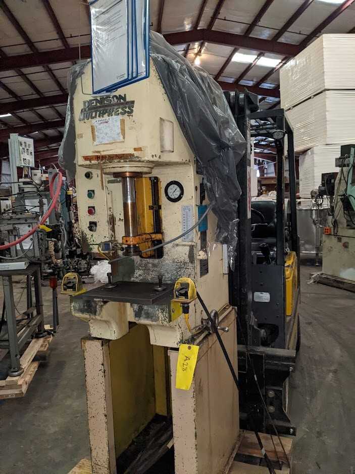 Denison 6 Ton Multipress - Missing Hydraulic Pump - PRESSES Denison 6 Ton Multipress - Missing Hydraulic Pump - PRESSES