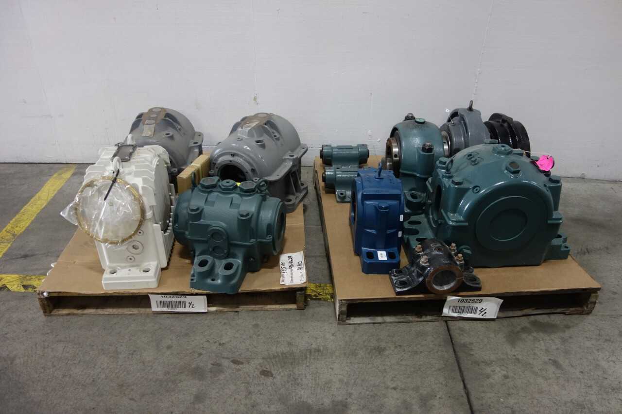 2 PALLETS OF ASSORTED PILLOW BLOCK HOUSINGS WITH/ WITHOUT BEARINGS AND BABBITT BEARINGS - BEARINGS