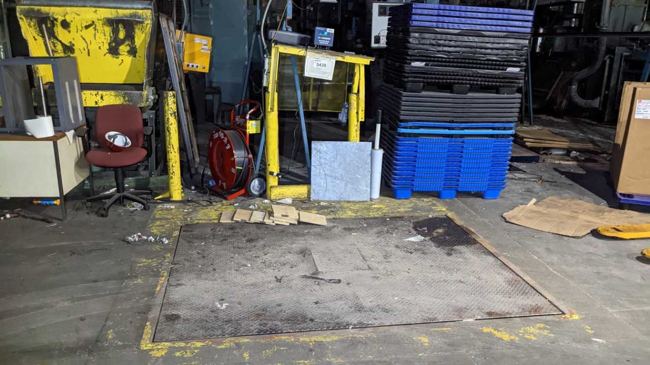 METTLER TOLEDO 10000 LBS SCALE - SCALES METTLER TOLEDO 10000 LBS SCALE - SCALES