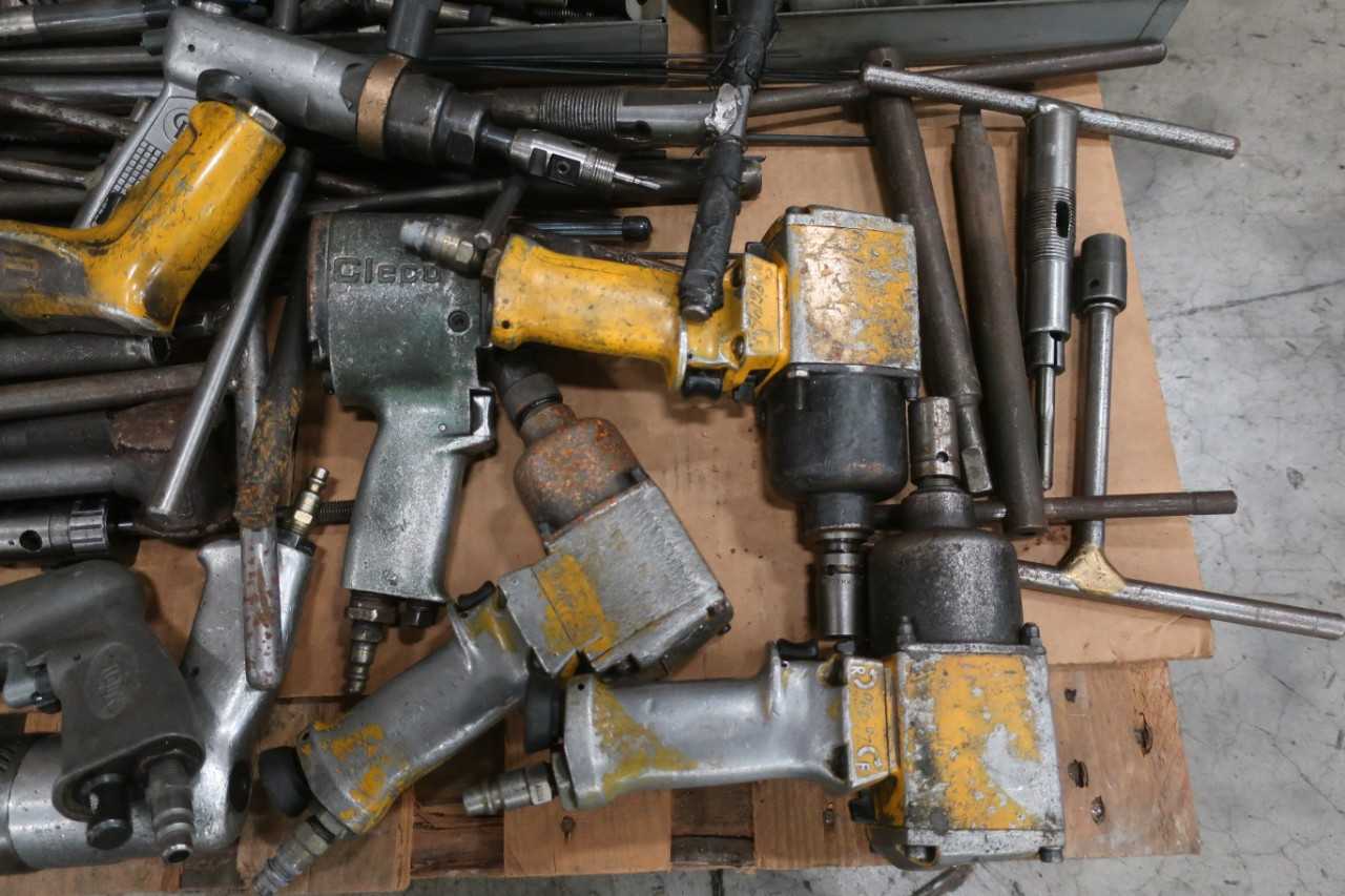1 PALLET OF ASSORTED TOOLS - MISCELLANEOUS