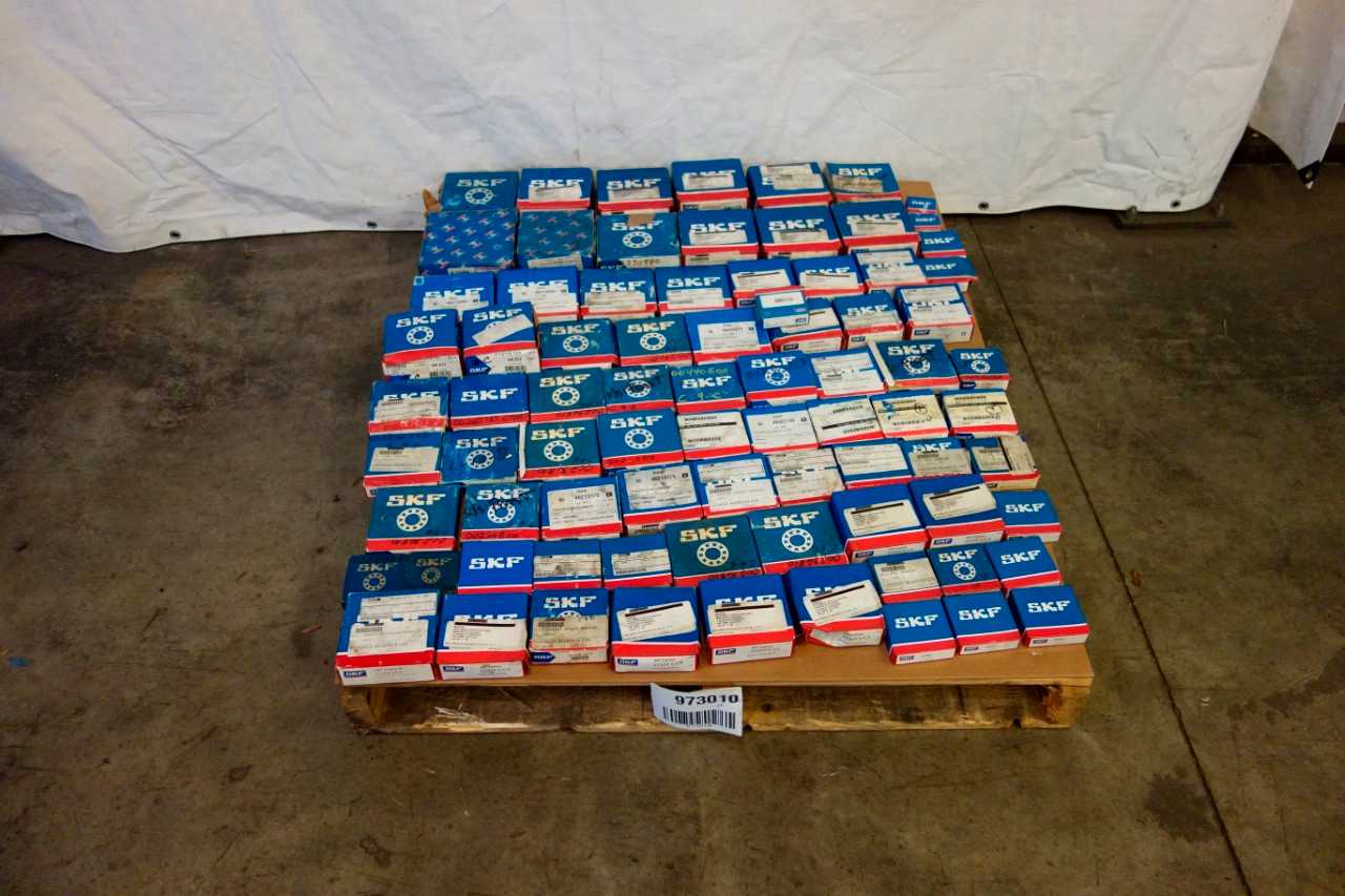 1 PALLET OF ASSORTED SKF BEARINGS - BEARINGS