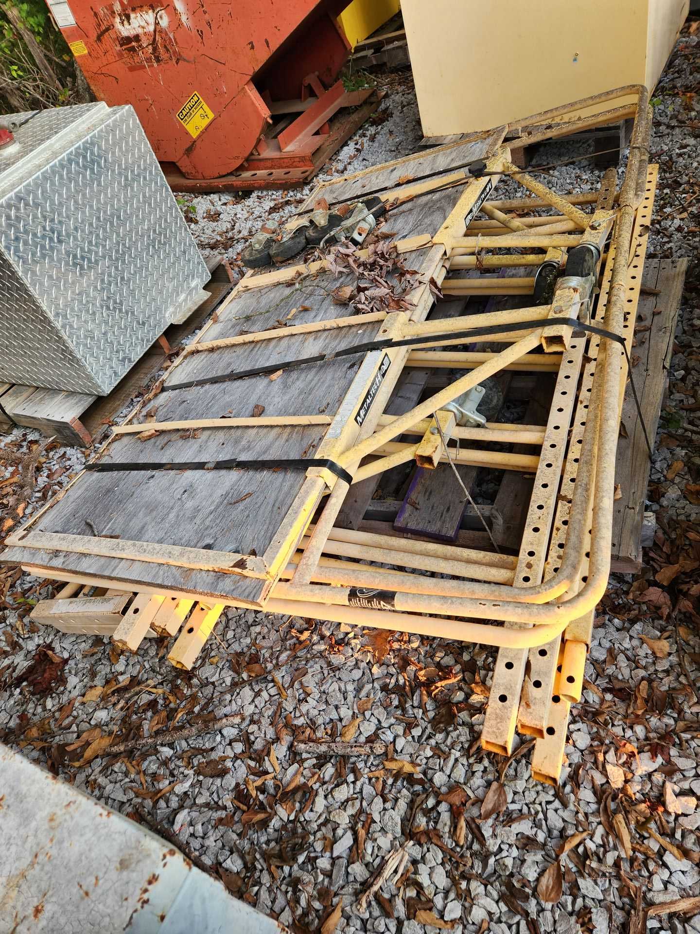 BULK LOT OF BAKER ROLLING SCAFFOLDS - MATERIAL HANDLING