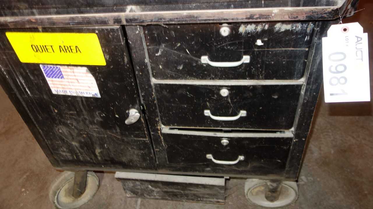 CONTROL TECHNIQUES 4 DRAWER MOBILE TOOL STATION CART - TOOL STORAGE