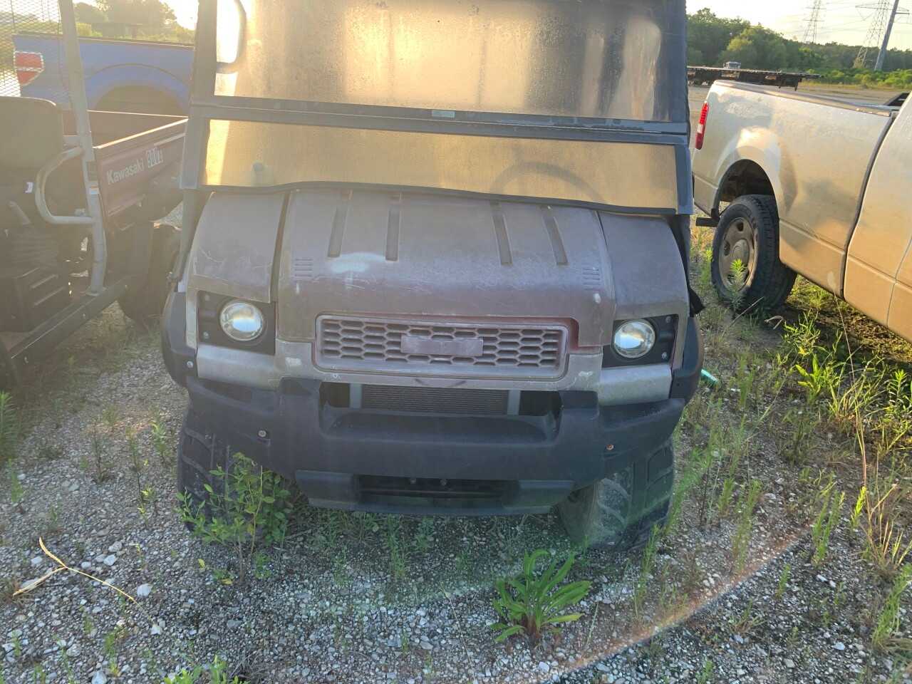 2009 Kawasaki 4010 Mule - CONSTRUCTION EQUIPMENT