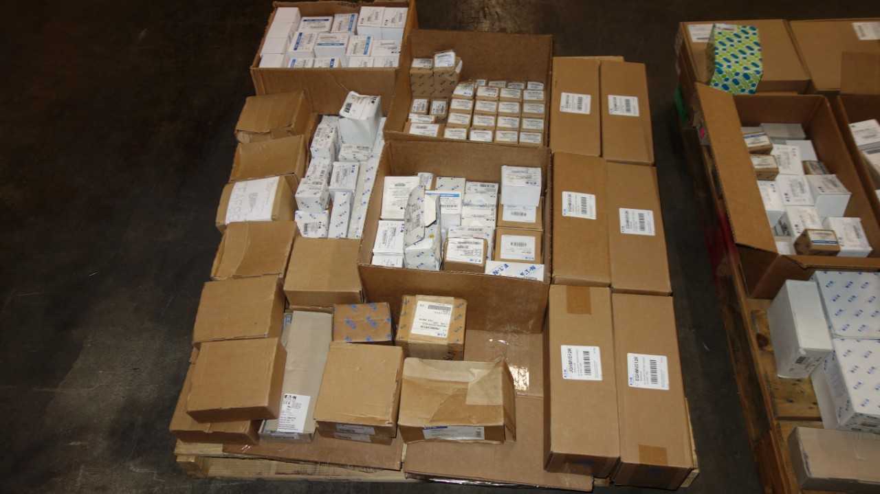 1 PALLET OF ASSORTED EATON ELECTRIC PARTS, CONTACTORS - ELECTRIC MOTORS