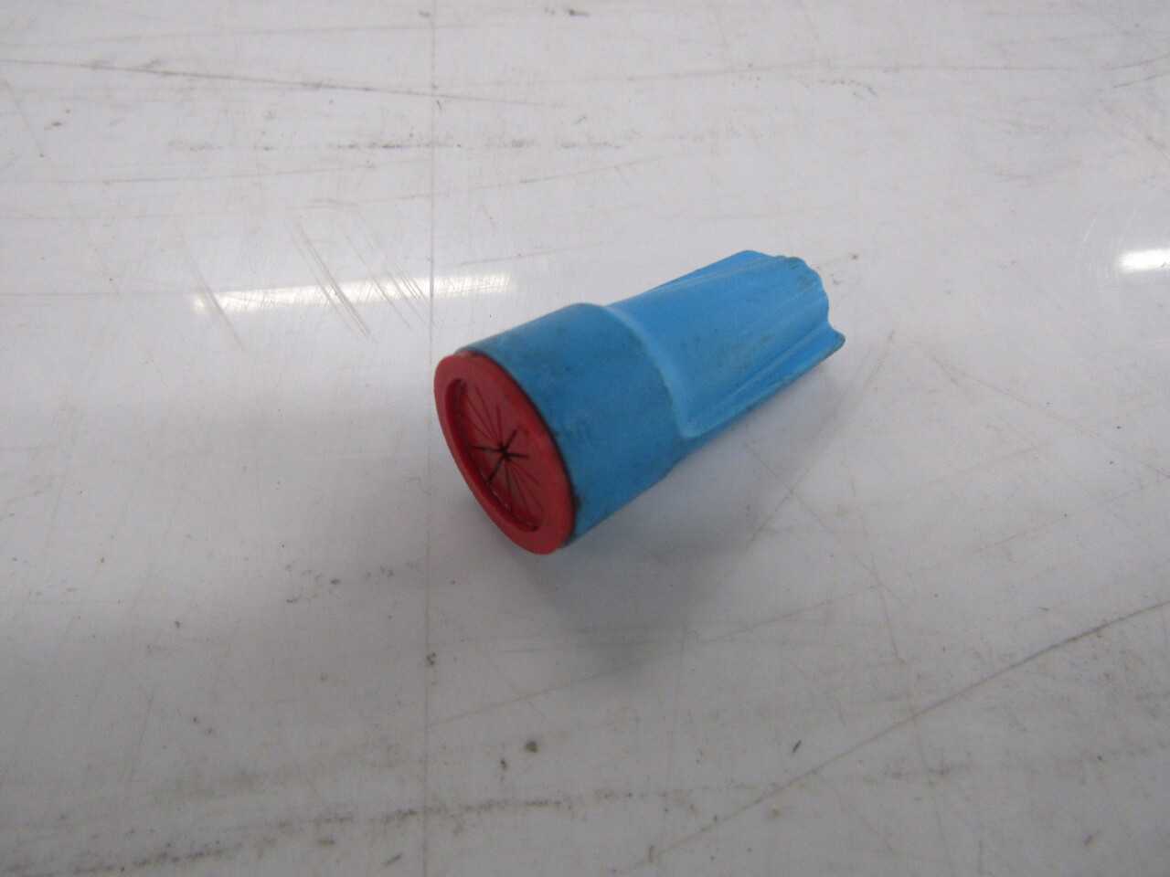 Quantity of 121x 62235 Cable/Wire/Cord/Outlets - ELECTRICAL COMPONENTS