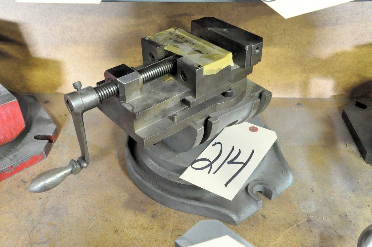 4 1/2" Inclinable Machine Vise on Rotary Base - HAND TOOLS