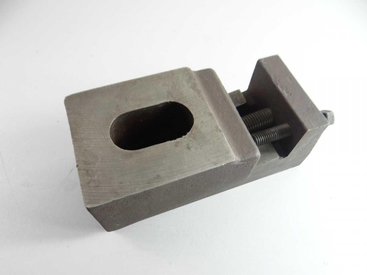 Heavy Duty Case Iron Machine Leveler - MACHINING ACCESSORIES & TOOLING