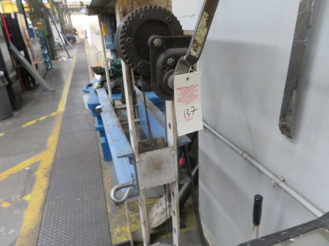 OTC 17 1/2 Ton Hydraulic Shop Press - PRESSES