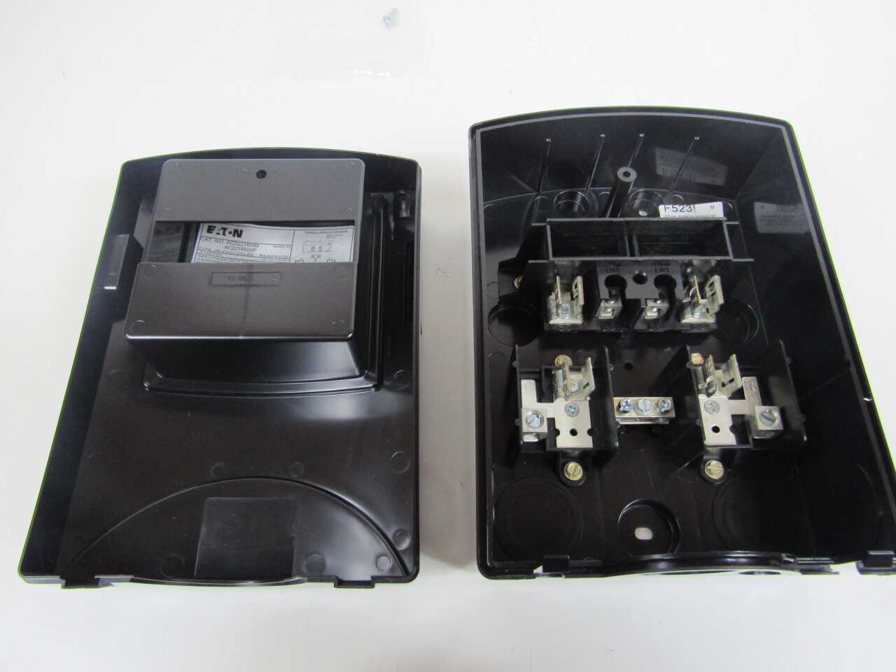 Quantity of 10x ACD221RNM Disconnect Switches - DISCONNECT SWITCHES