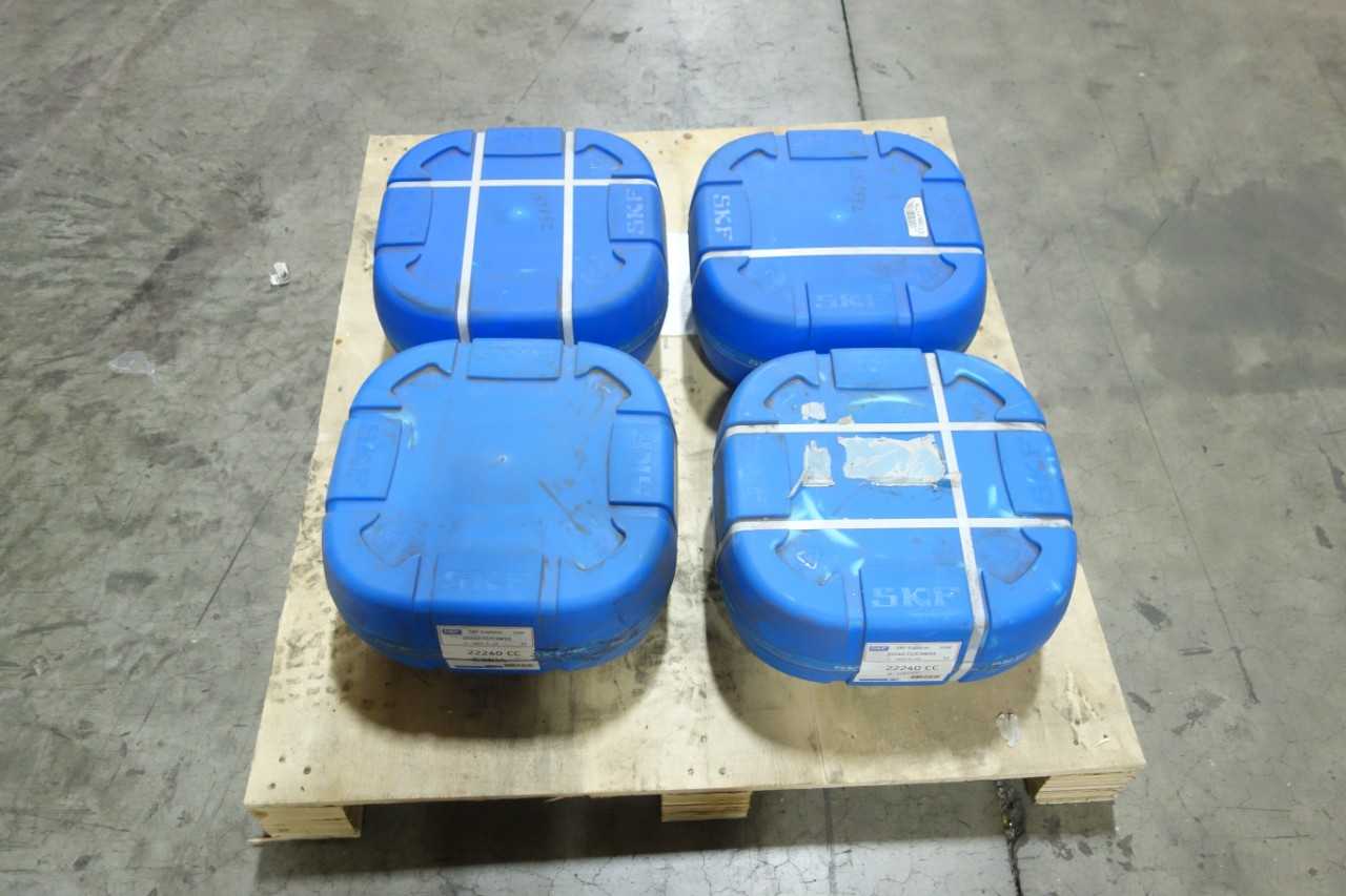 LOT OF 4 SKF 22240 CC C3W33 - BEARINGS