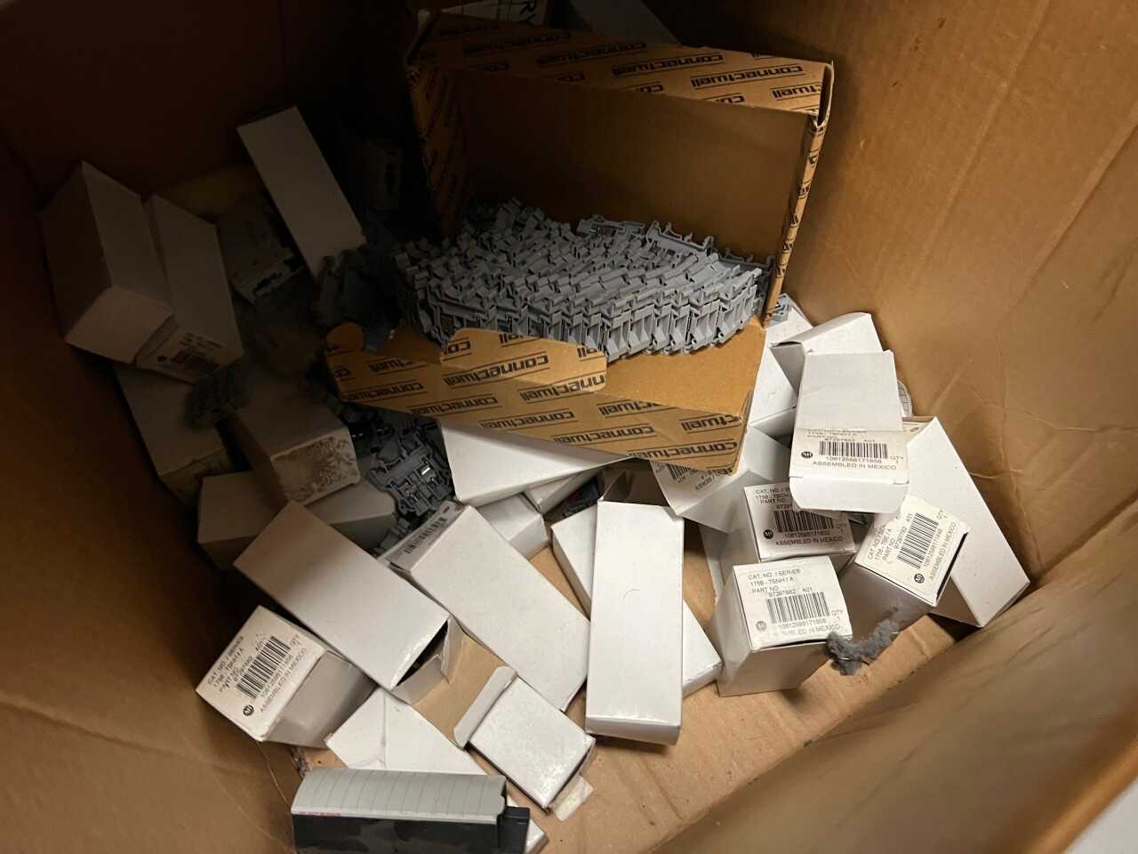 Contents of shelving - controls, instrumentation, displays - AUTOMATION & CONTROLS