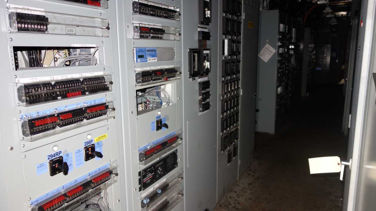 X8 PANELS OF ELECTRICAL RELAYS, SEL 387E (COMPONENTS) - AUTOMATION & CONTROLS