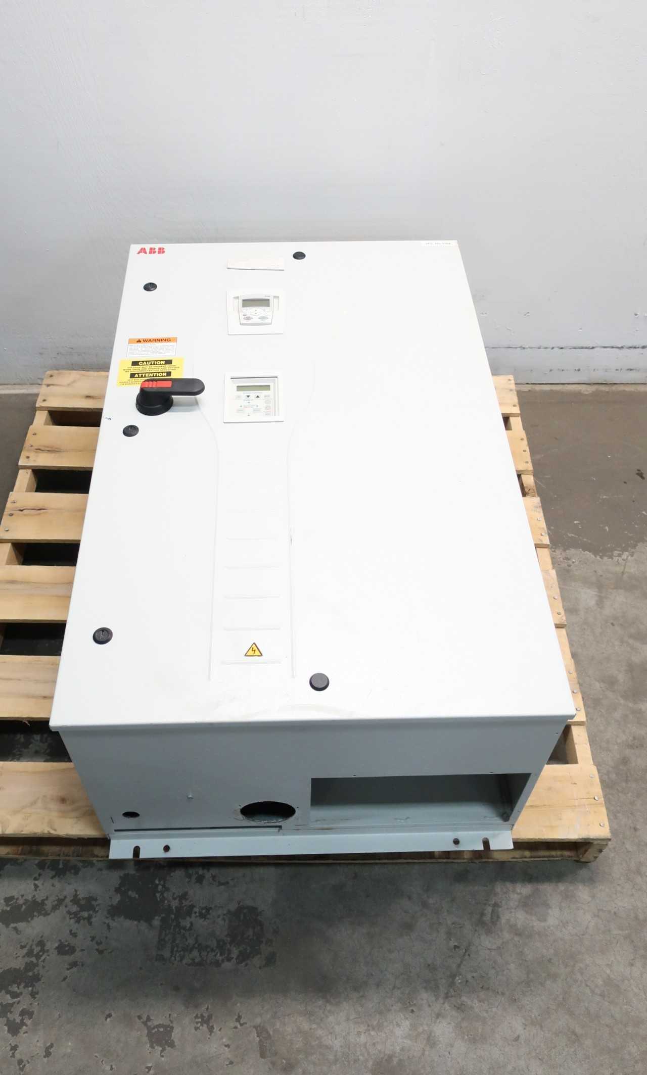 ABB ACH550-BCR-157A-4 380-480V-AC 0-500HZ 0-480V-AC 125HP AC VFD DRIVE - MOTOR DRIVES ABB ACH550-BCR-157A-4 380-480V-AC 0-500HZ 0-480V-AC 125HP AC VFD DRIVE - MOTOR DRIVES