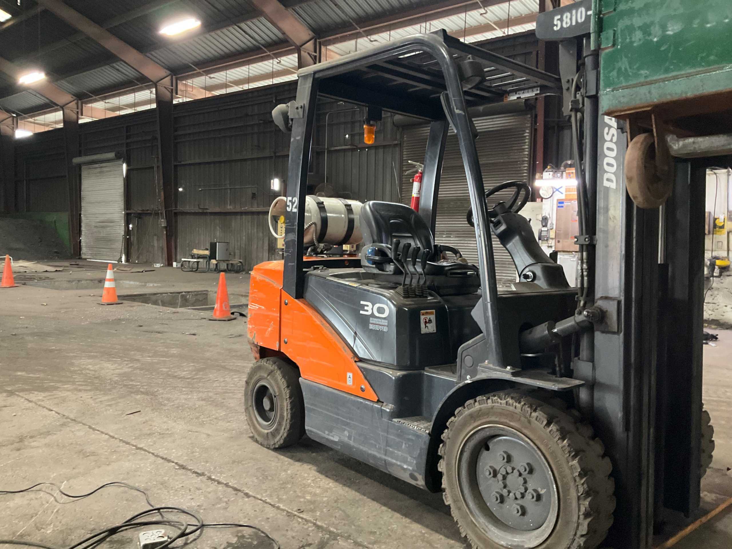 DOOSAN G30N-7 SIT-DOWN FORKLIFT