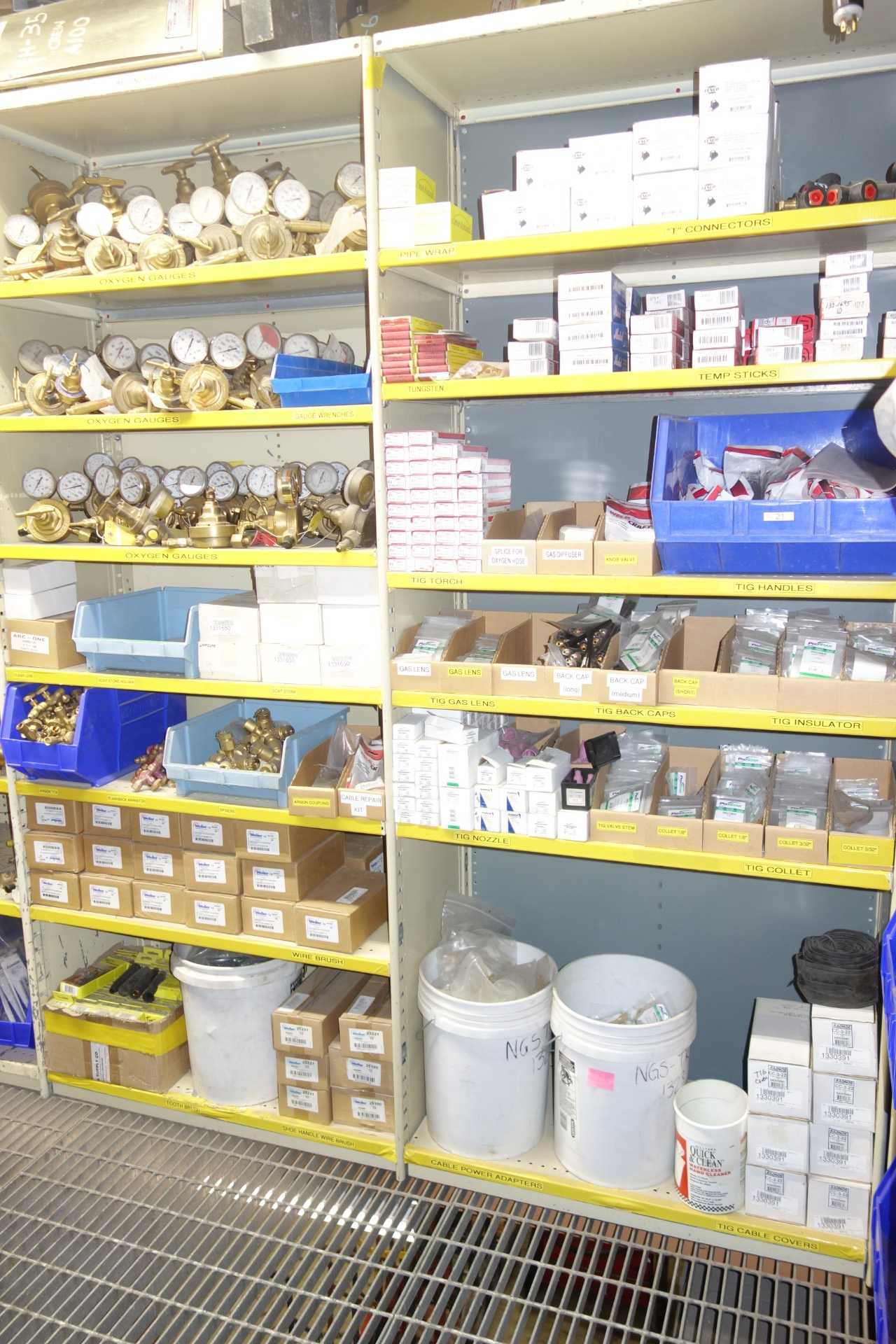 Contents of 4x shelving and cart - welding regulators, tips, torches, welding parts - WELDING EQUIPMENT