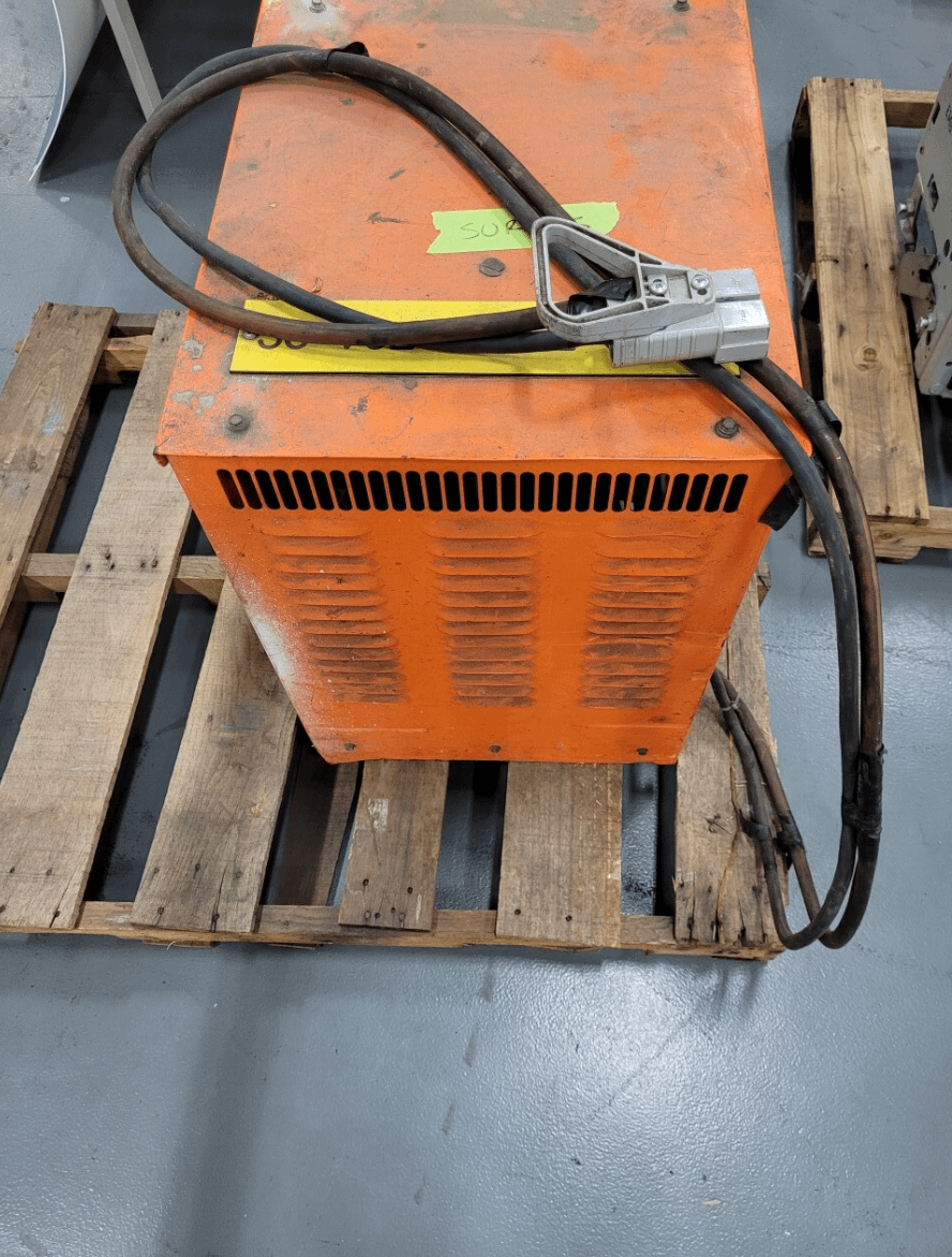 Forklift Charger (2536322) - FORKLIFTS