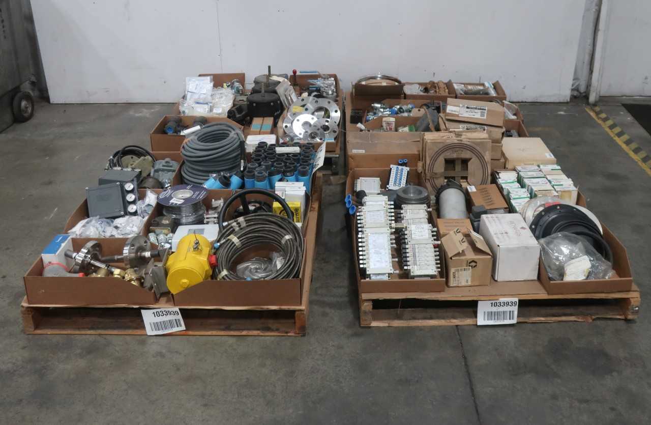 4 PALLETS OF ASSORTED VALVE AND PUMP PARTS - VALVES