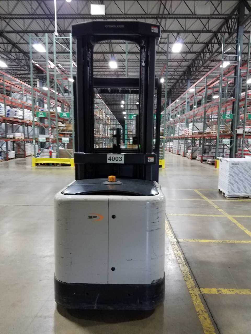 2001 Crown SP3520-30 Order Picker, Addison, IL - ORDER PICKER