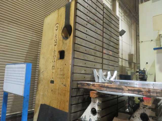 Cincinnati Cast Iron Angle Plates 133 In H X 35 In W X 70 In X 3 In Thick - MACHINING ACCESSORIES & TOOLING