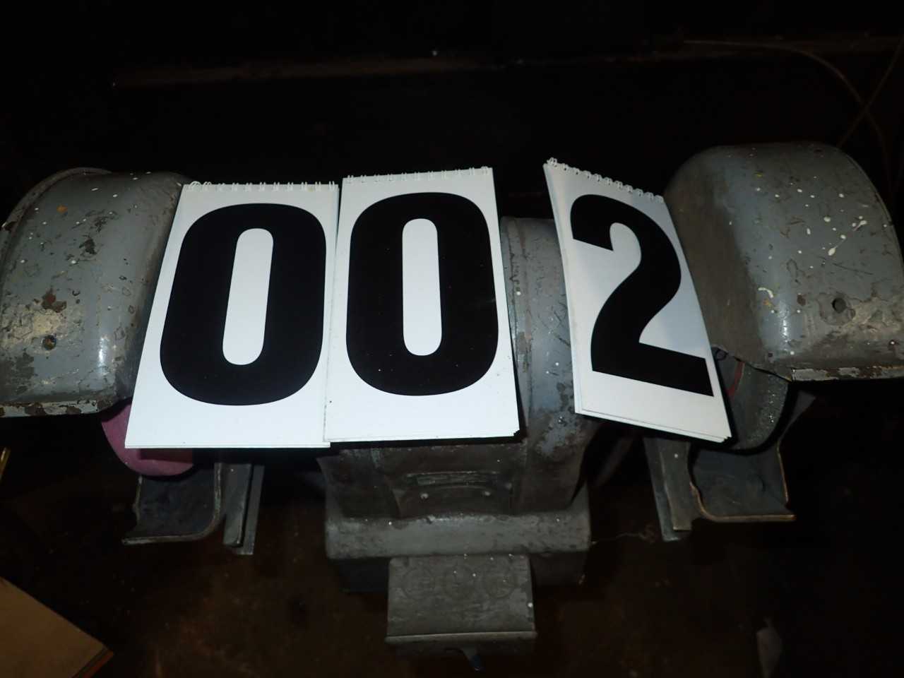 8" Pedestal Grinder 3/4 HP 220/440V 3-Phase Round Cast Iron Base - GRINDING MACHINES