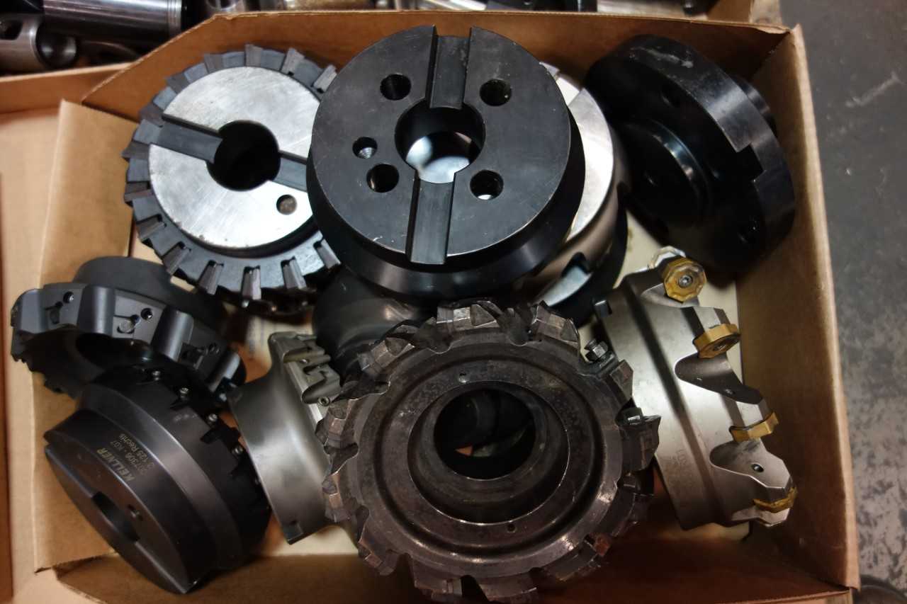 LOT OF ASSORTED SURFACE MILLS AND CUTTERS - KENNAMETAL, KELLNER - MACHINING ACCESSORIES & TOOLING