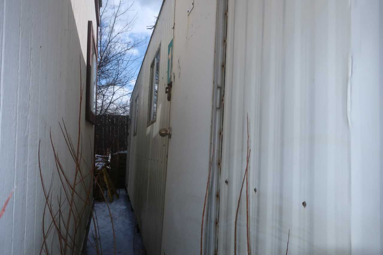 30FT X 10FT OFFICE TRAILER WITH A/C UNIT - TOOL STORAGE