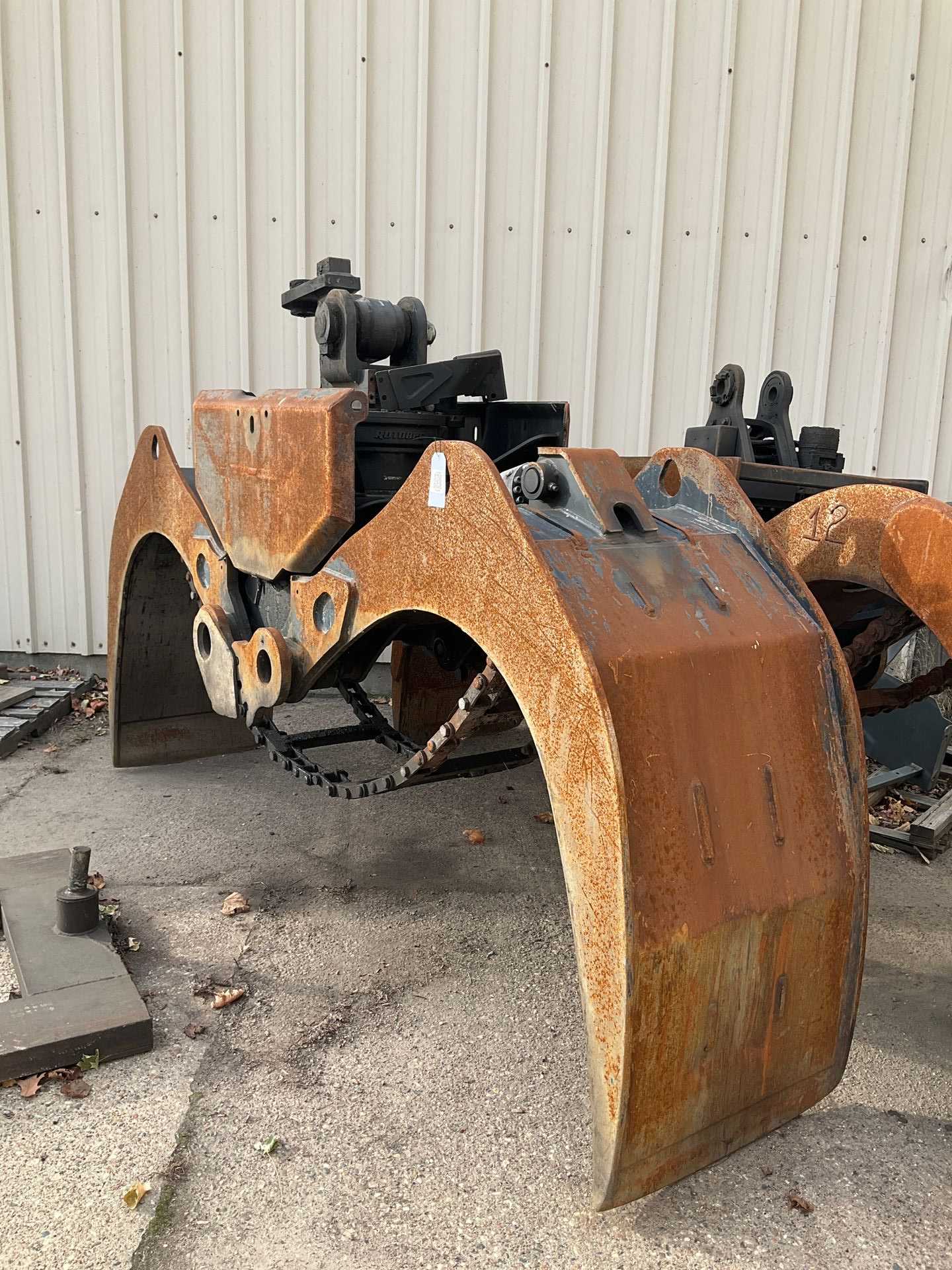 ROTOBEC GRAPPLE - CONSTRUCTION EQUIPMENT ATTACHMENTS