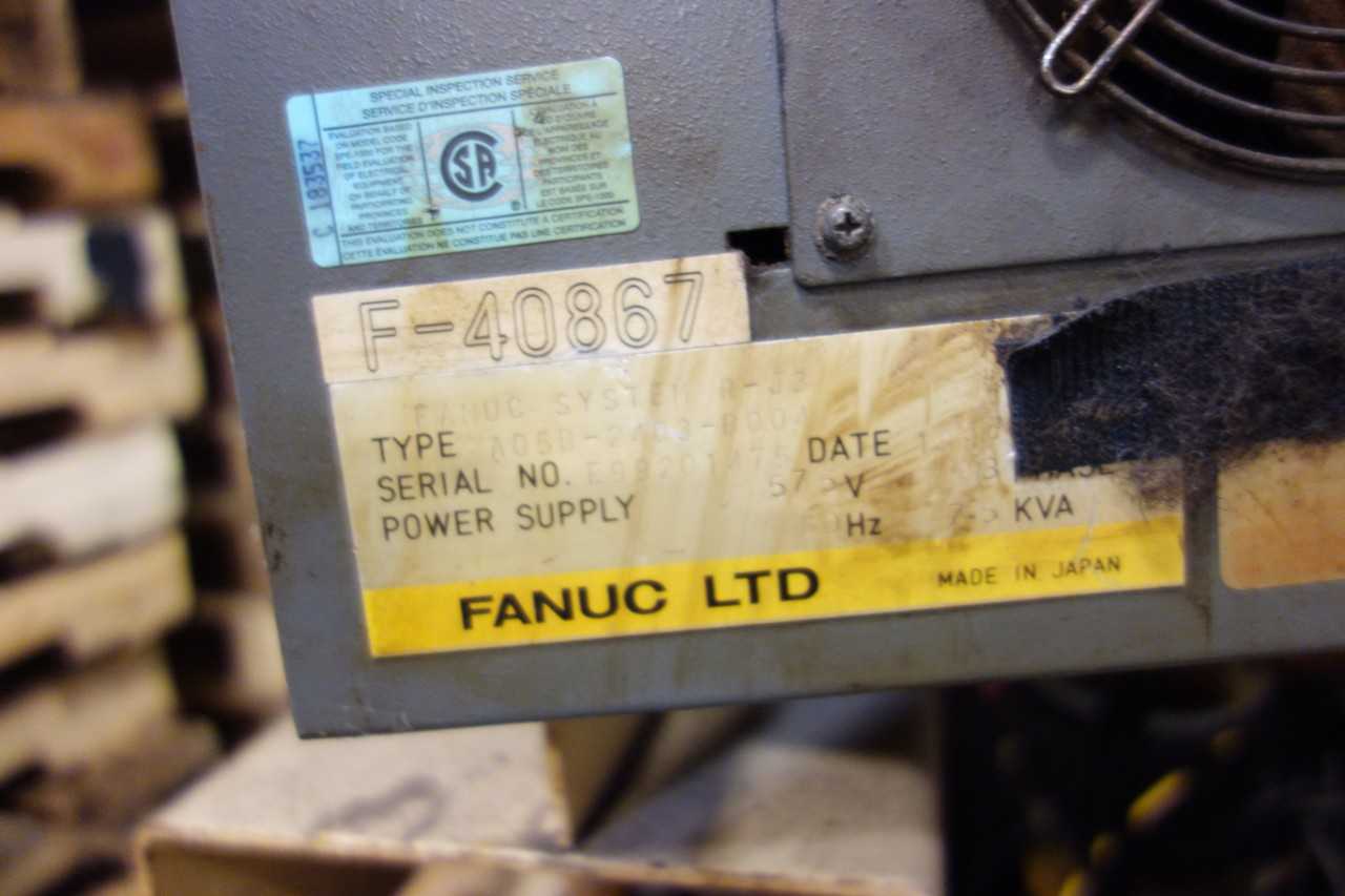 GE FANUC ROBOT ARM - INDUSTRIAL ROBOTS