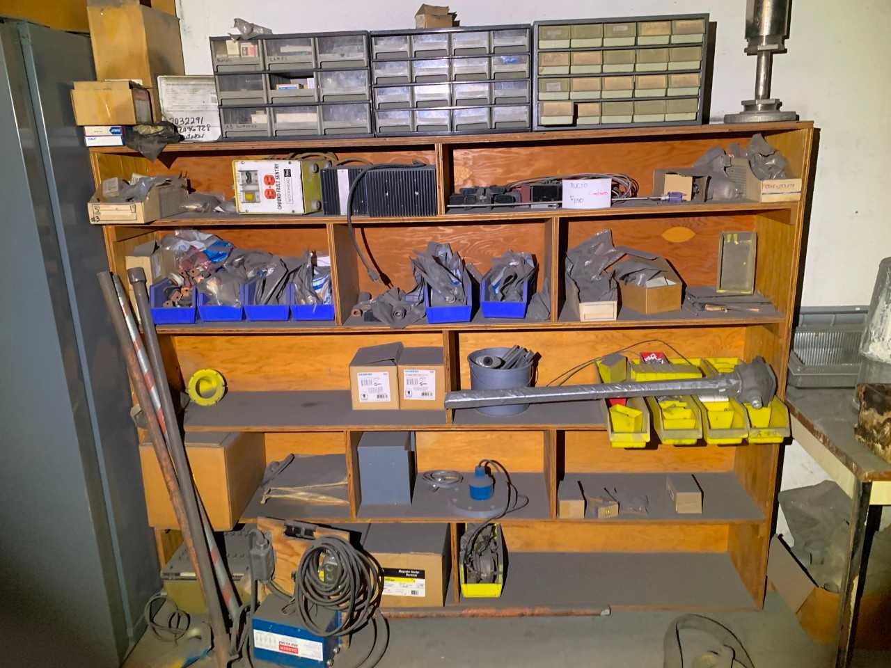 CONTENTS OF SHELVING - ELECTRICAL COMPONENTS