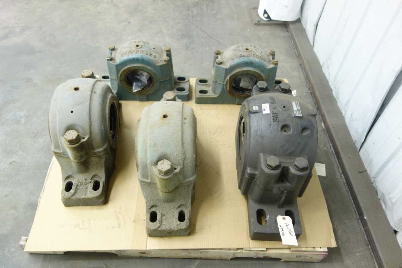 PALLET OF ASSORTED PILLOW BLOCK BEARING HOUSINGS - BEARINGS