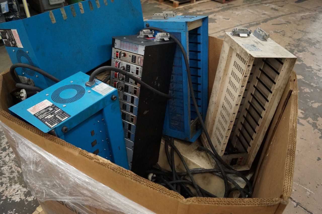 Lot of (9+) IMS Hot Runner Controllers - PROCESS EQUIPMENT