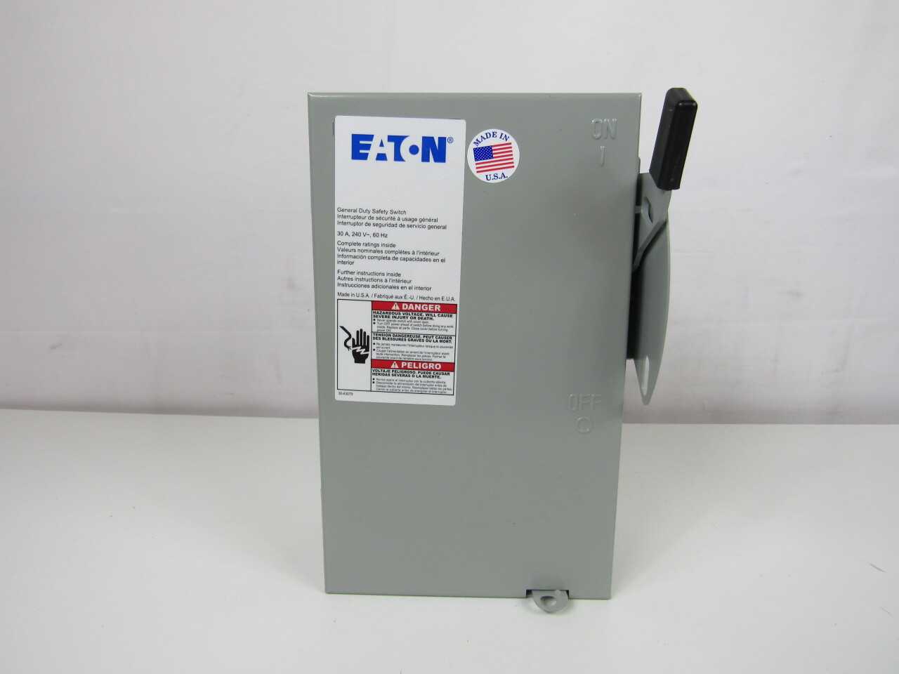 Quantity of 7x DG321UGB Safety Switches - SAFETY EQUIPMENT Quantity of 7x DG321UGB Safety Switches - SAFETY EQUIPMENT