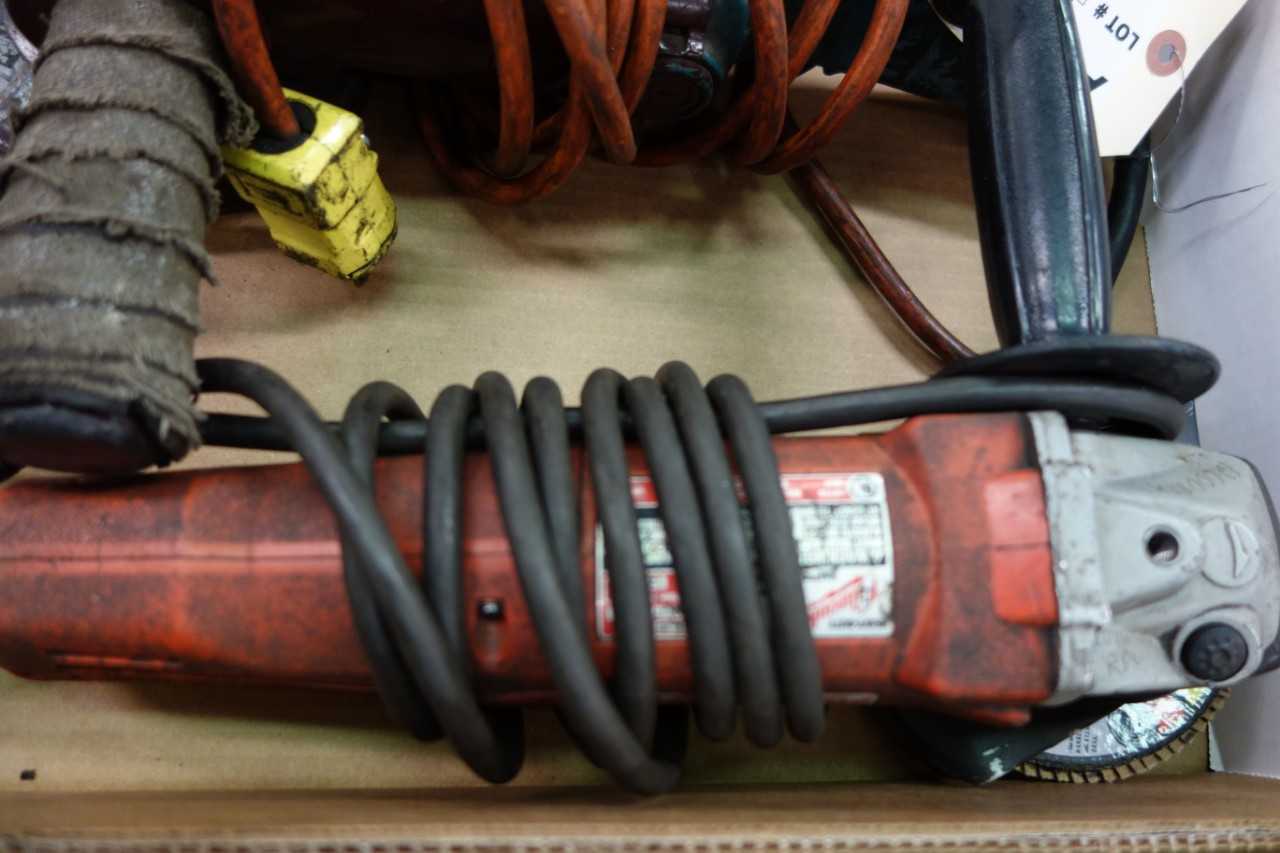 LOT OF 2 MILWAUKEE HEAVY DUTY SANDER GRINDERS - ELECTRIC POWER TOOLS