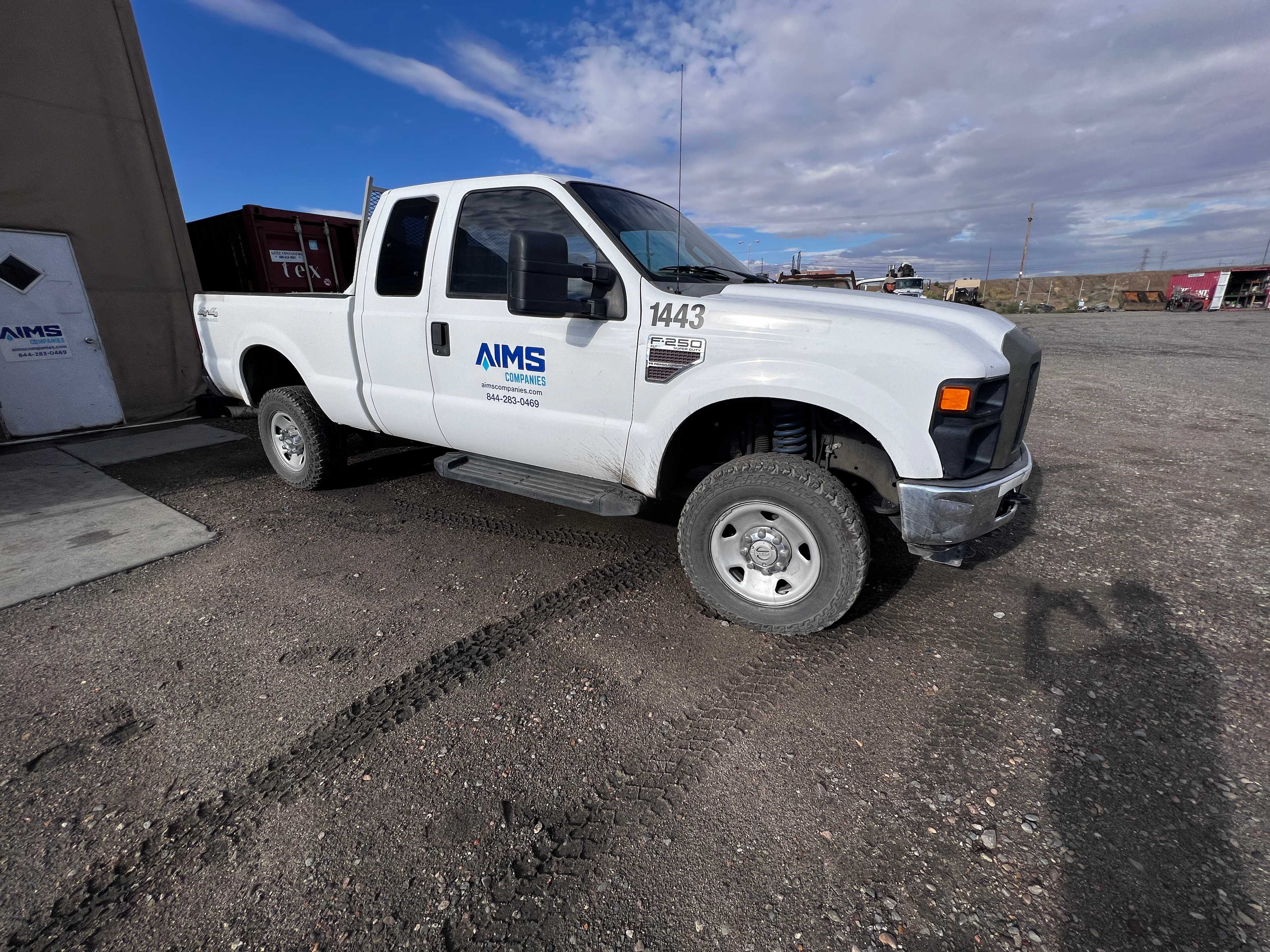 2008 Ford F250  4WD - BUSES
