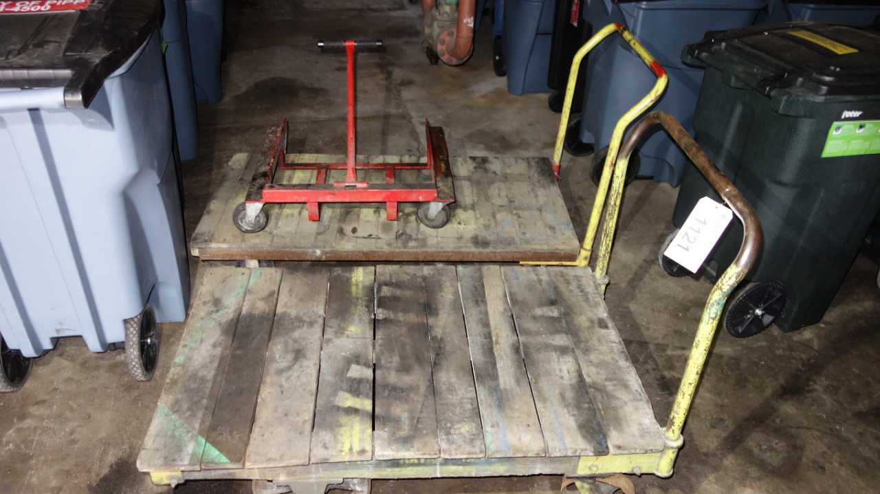 LOT OF 3 CARTS - ROLLING CARTS