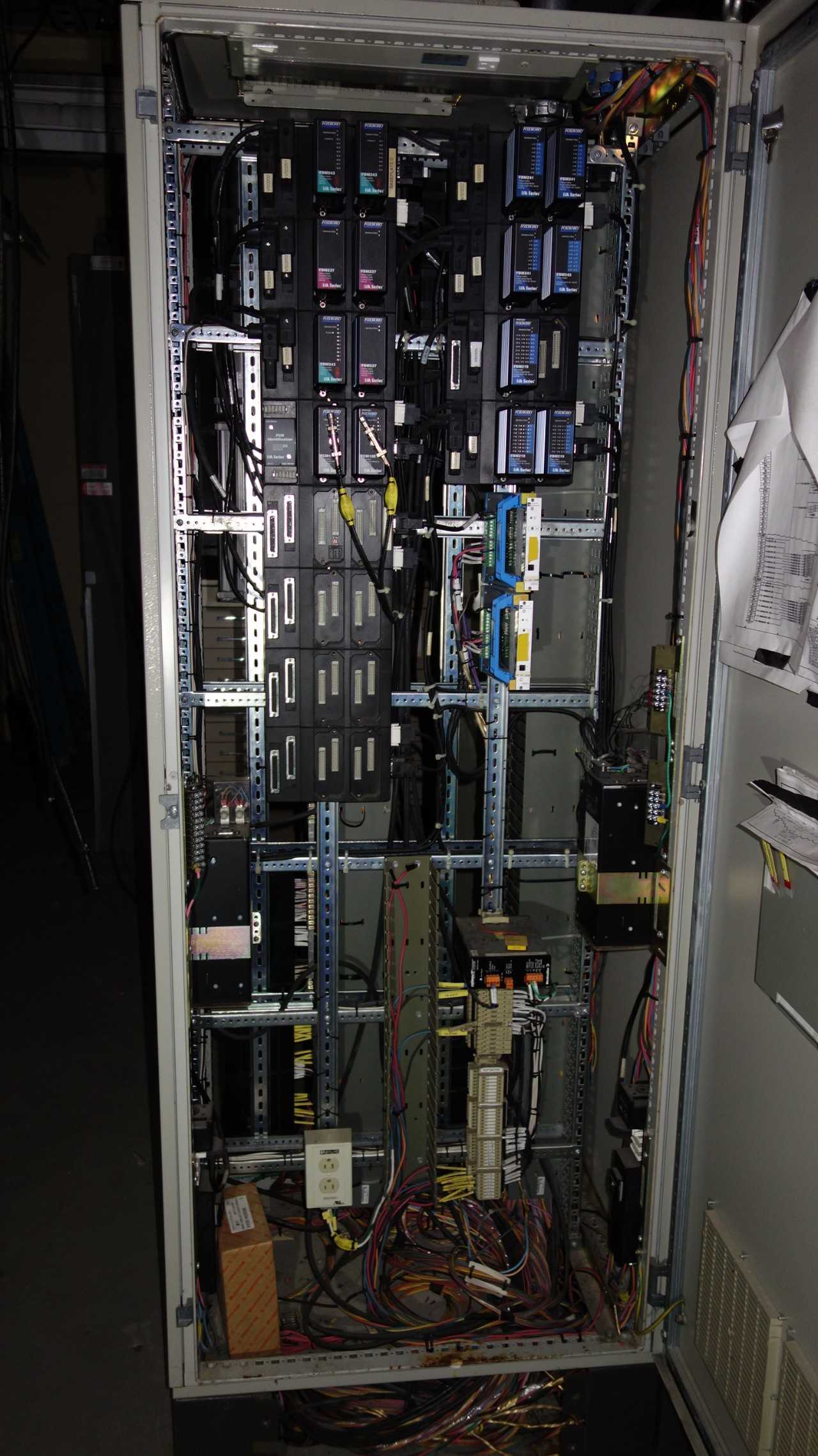 FOXBORO FBM I/A SERIES CONTROL CABINET W/ MODULES - AUTOMATION & CONTROLS