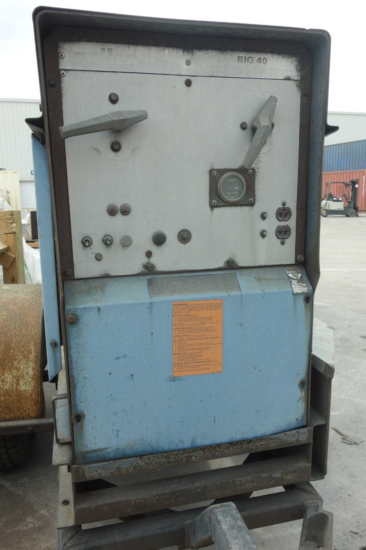 PORTABLE MILLER BIG 40 CONSTANT CURRENT DC ARC WELDING GENERATOR - WELDING EQUIPMENT