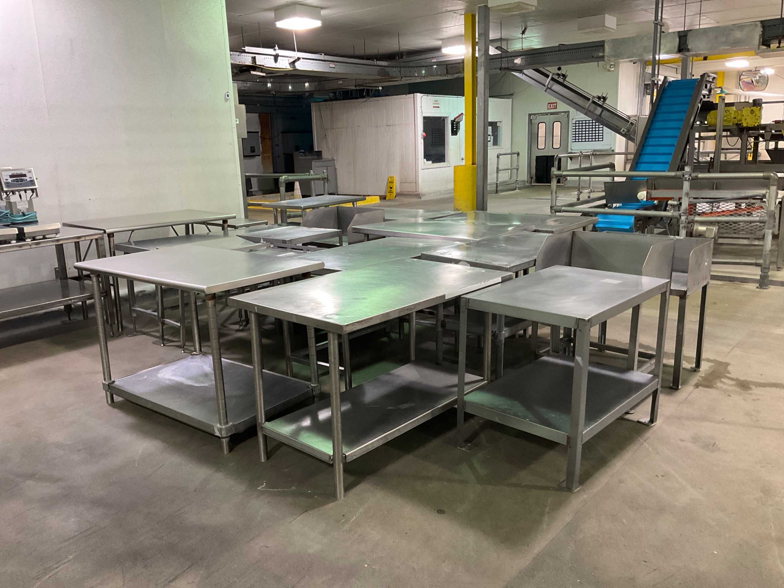 BULK QTY OF INDUSTRIAL TABLES