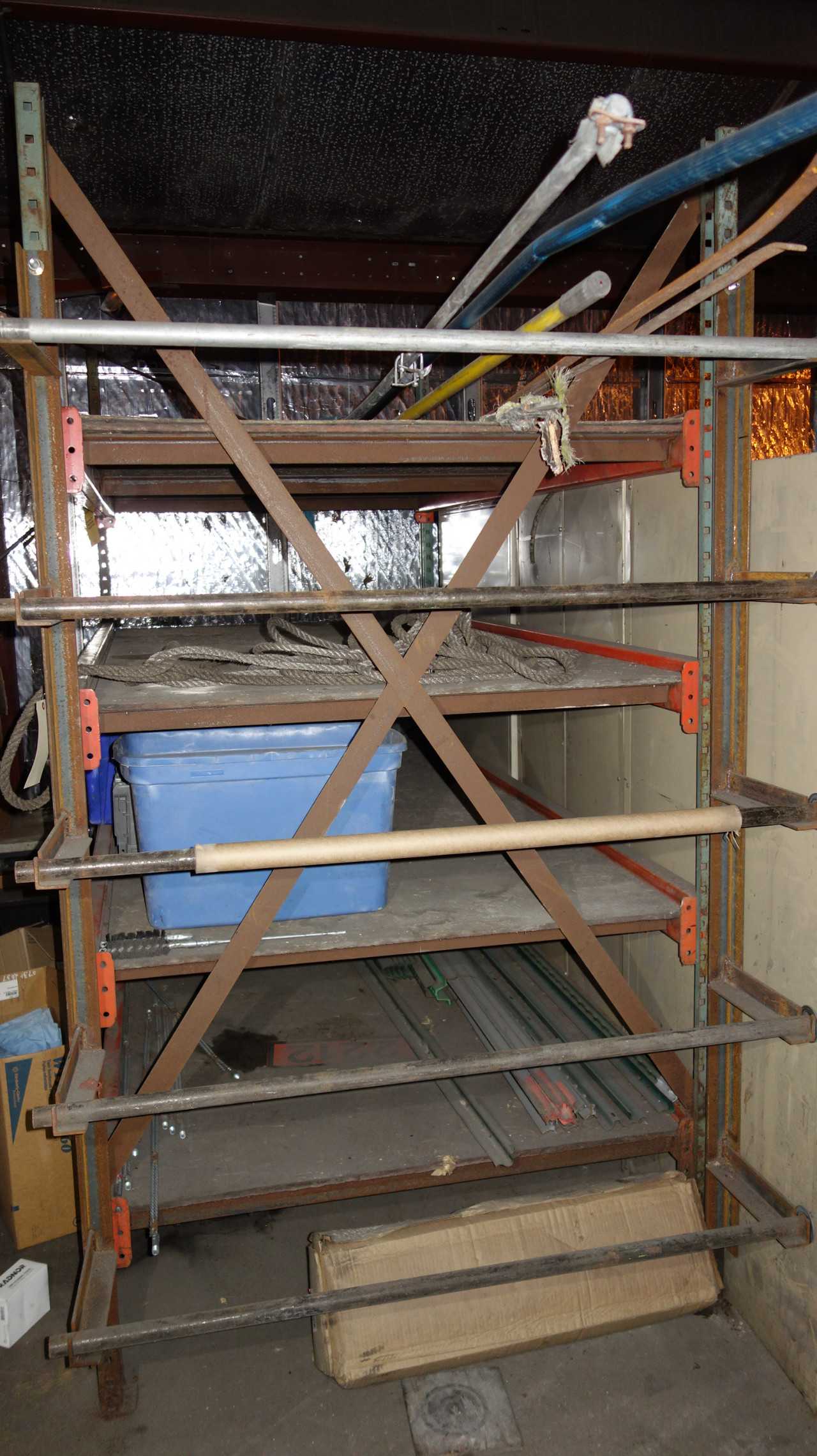 TEARDROP PALLET RACKING WITH CONTENTS - PALLET RACKING