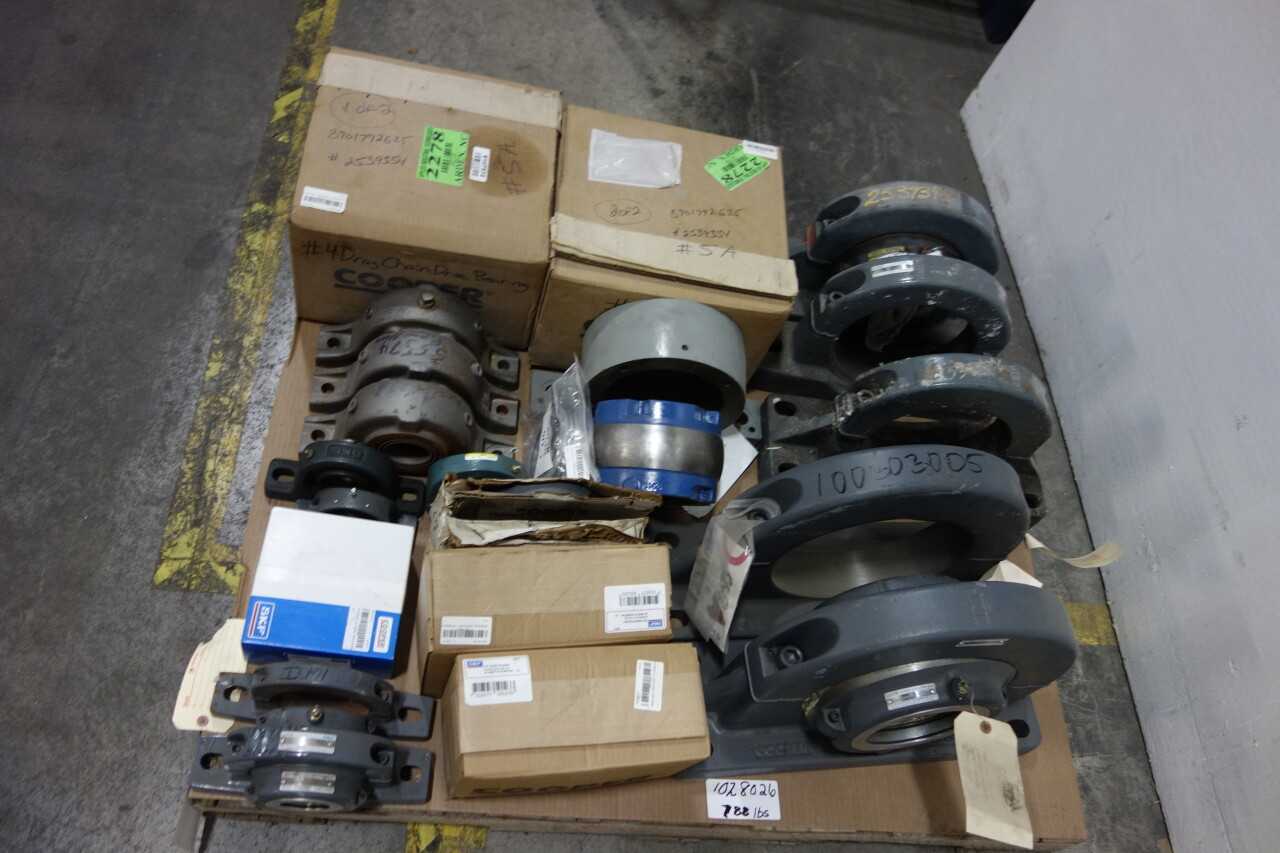 LOT OF ASSORTED BEARINGS AND HOUSINGS - BEARINGS