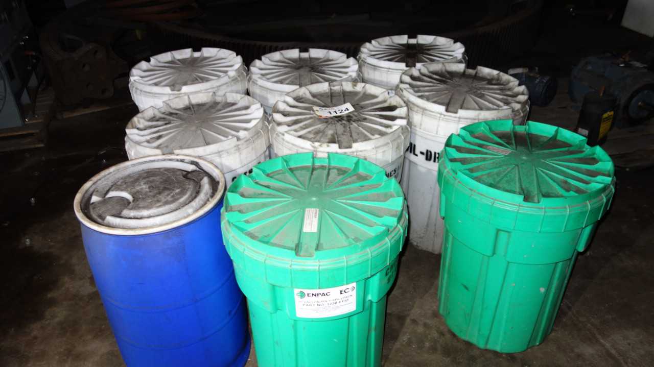 LOT OF 9 30GAL SPILL CONTAINERS - ELECTRIC POWER TOOLS