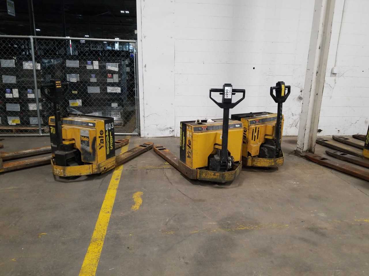 LOT OF 3 YALE ELECTRIC PALLET JACKS - MISCELLANEOUS LOT OF 3 YALE ELECTRIC PALLET JACKS - MISCELLANEOUS