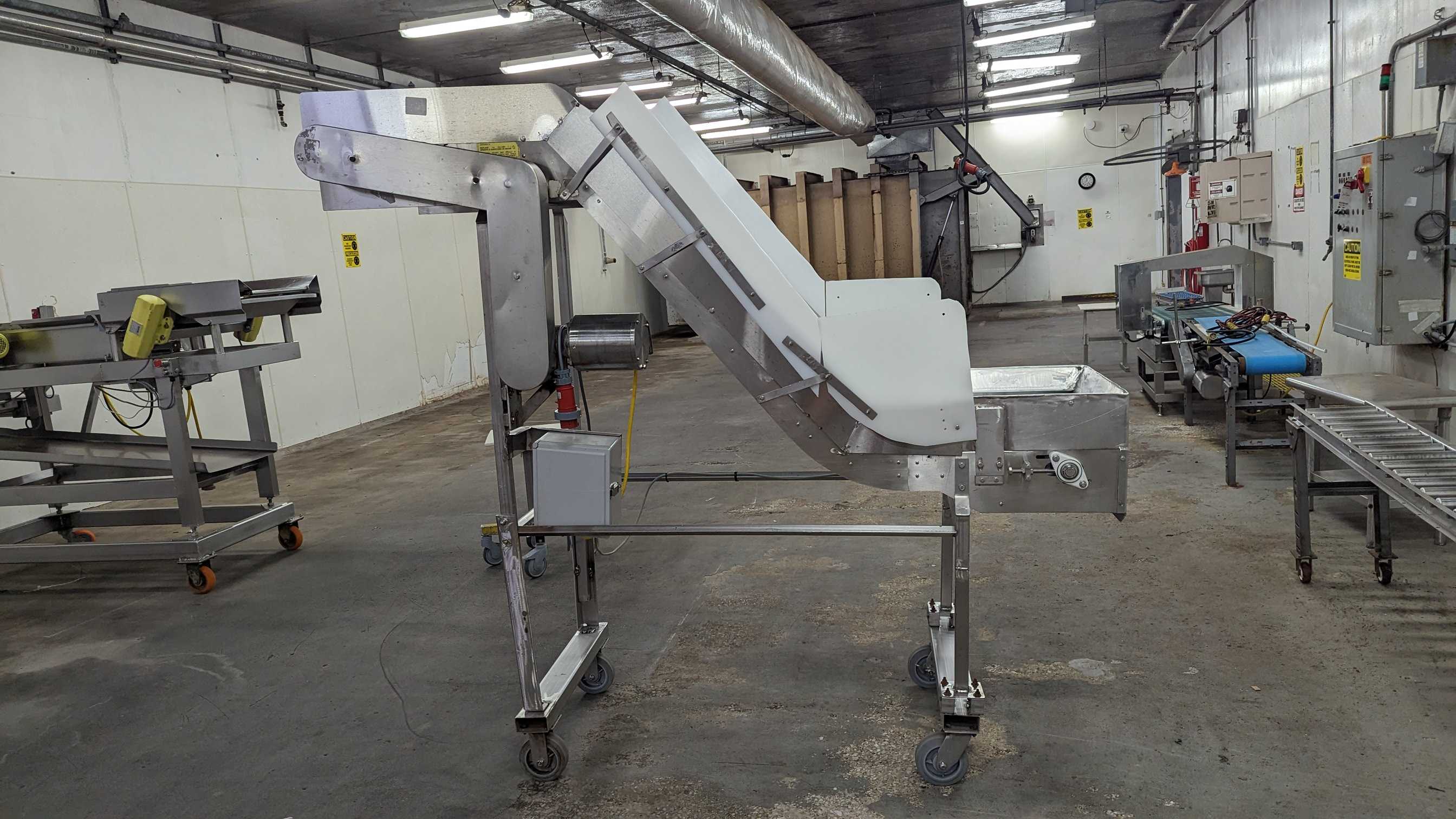 Incline Conveyor with WashGuard .5/.33 HP Motor & ABB Drive - CONVEYORS